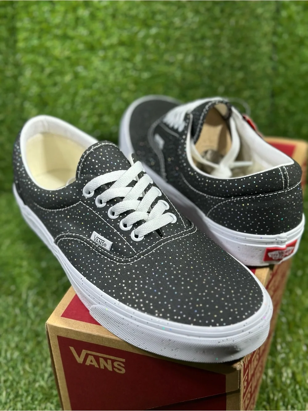 Vans Era Confetti, Black/ Silver Glitter/ White, Men’s 10, VN0A4U392NA